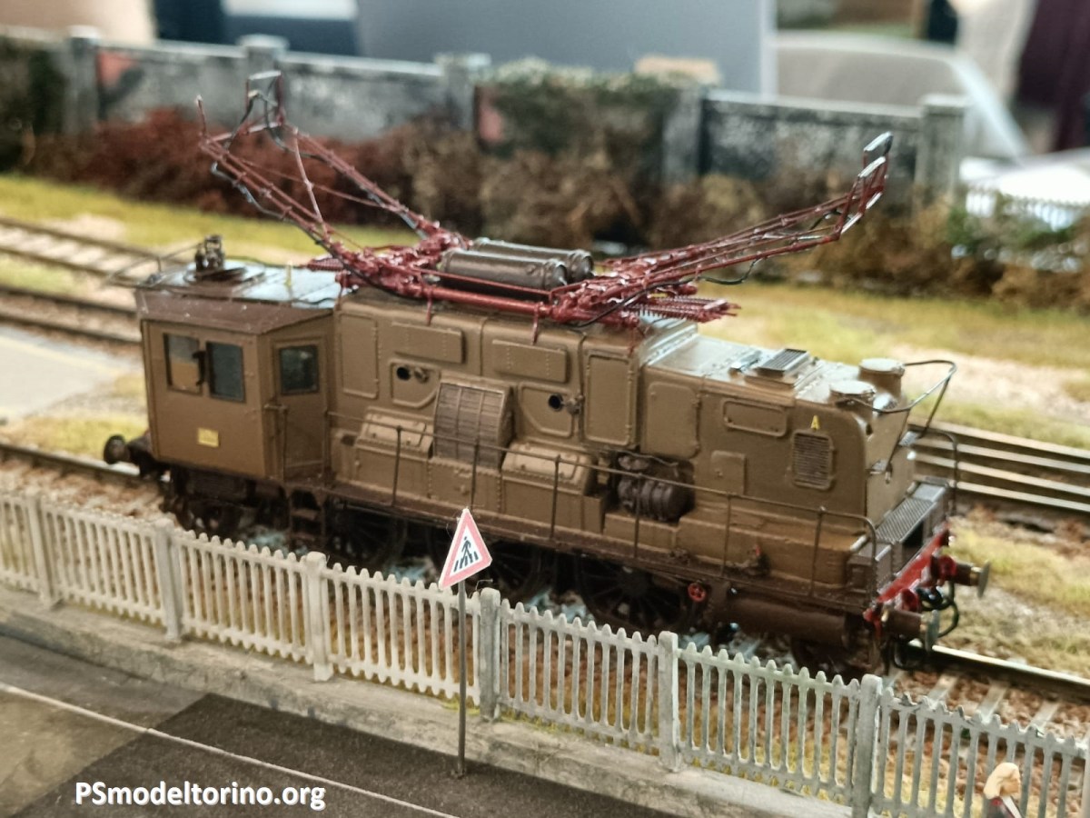 Le strane macchine asimmetriche a “ruote&nbsp;alte”